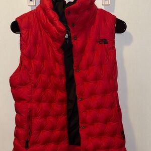 Women’s Red North Face Puffer Vest Size Small